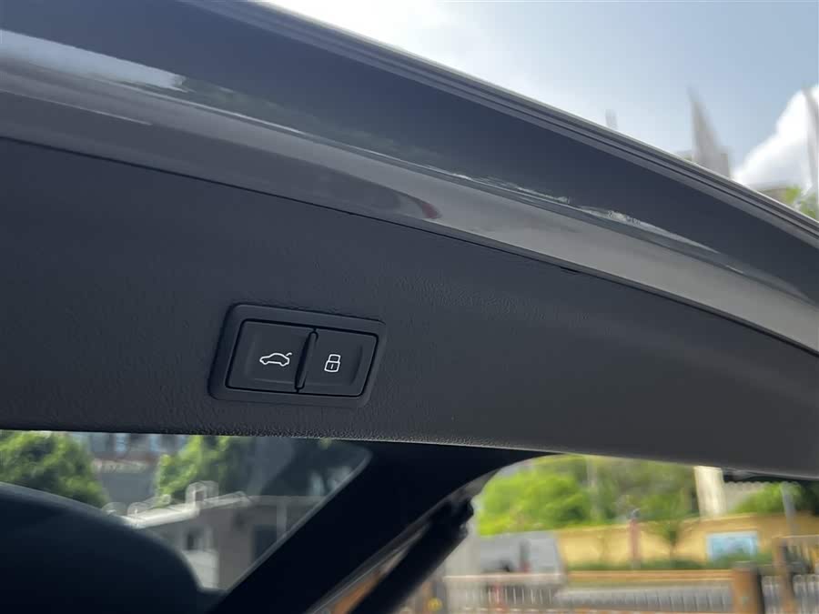 Audi Q3 2024 car image #29