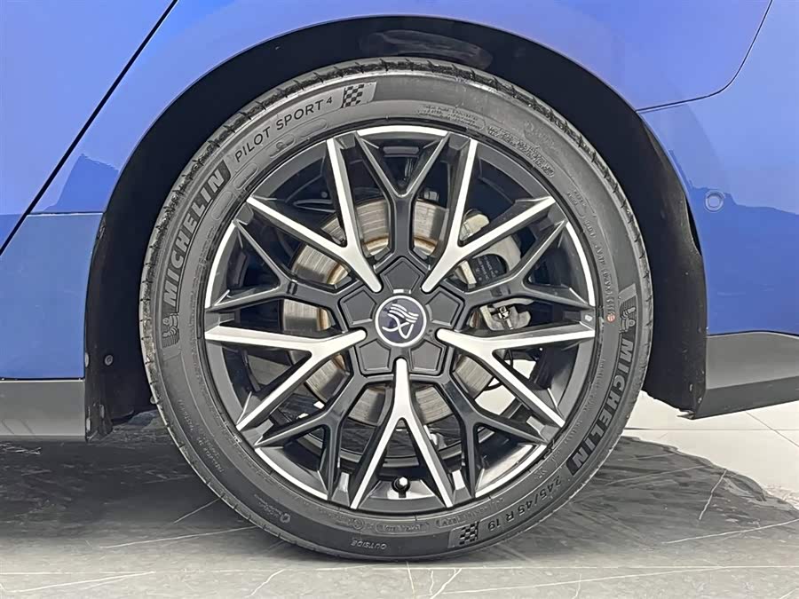 BYD Han 2022 car image #29
