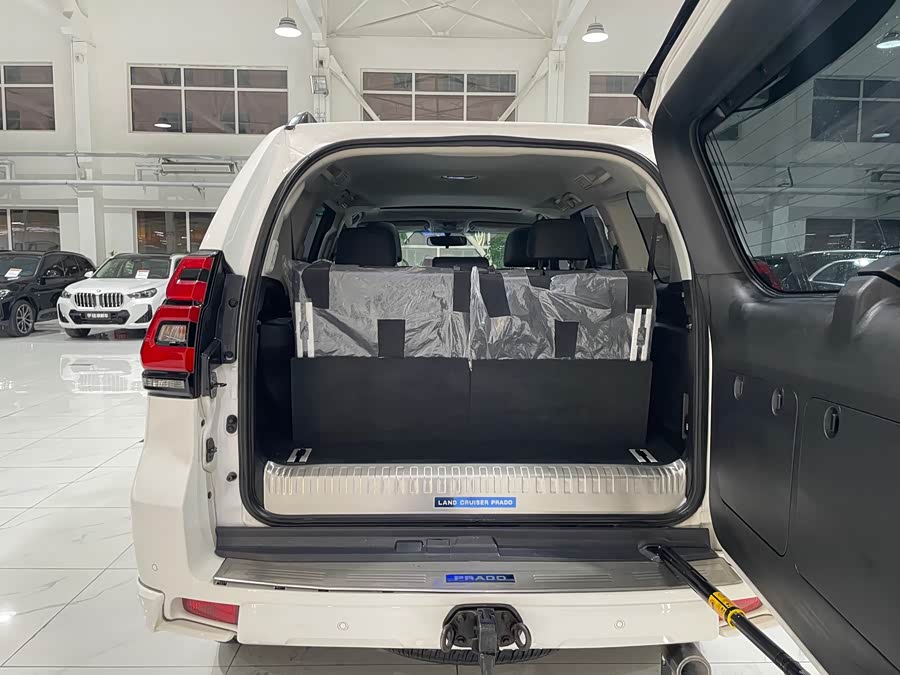 Toyota Land Cruiser Prado 2020 #29 Toyota Land Cruiser Prado 2020 car image #29