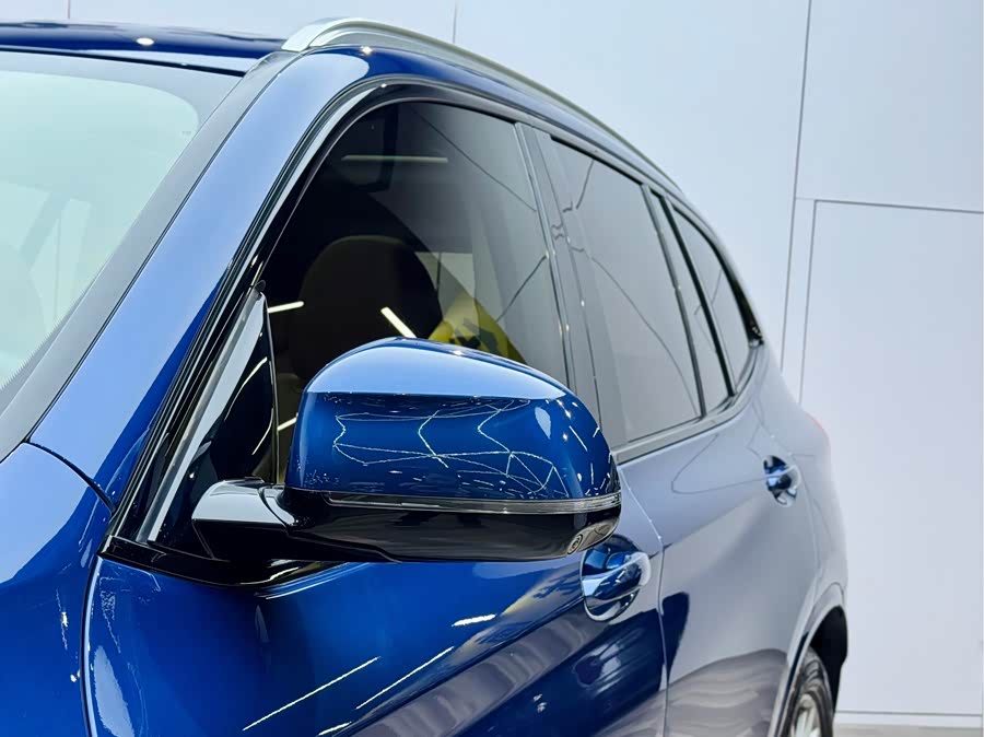 BMW X3 2018 car image #29