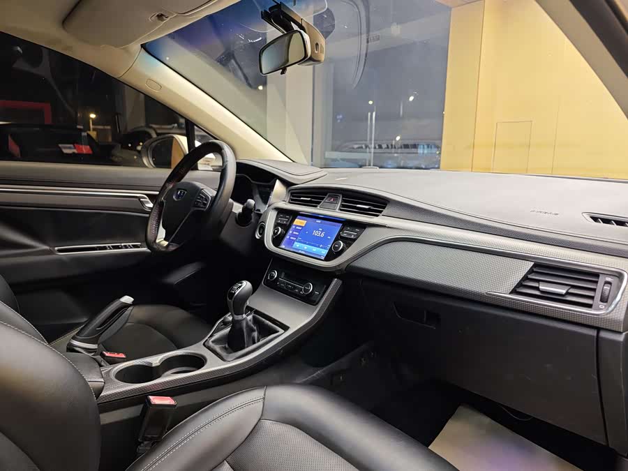 GEELY 2017 car image #29