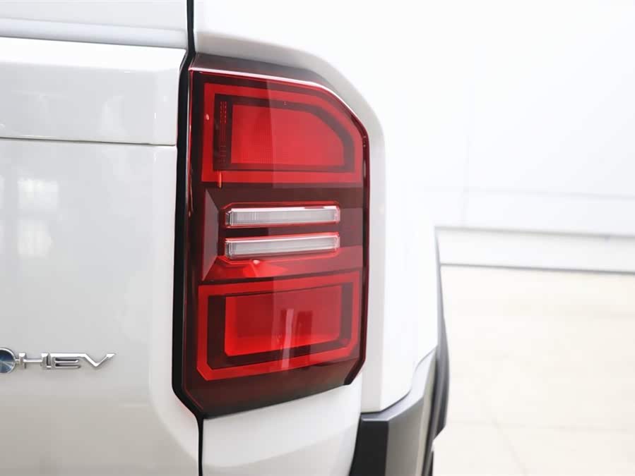 Toyota Land Cruiser Prado 2025 car image #29