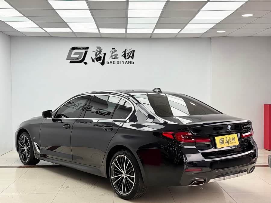 BMW 5 Series 2022 immagine di auto #29