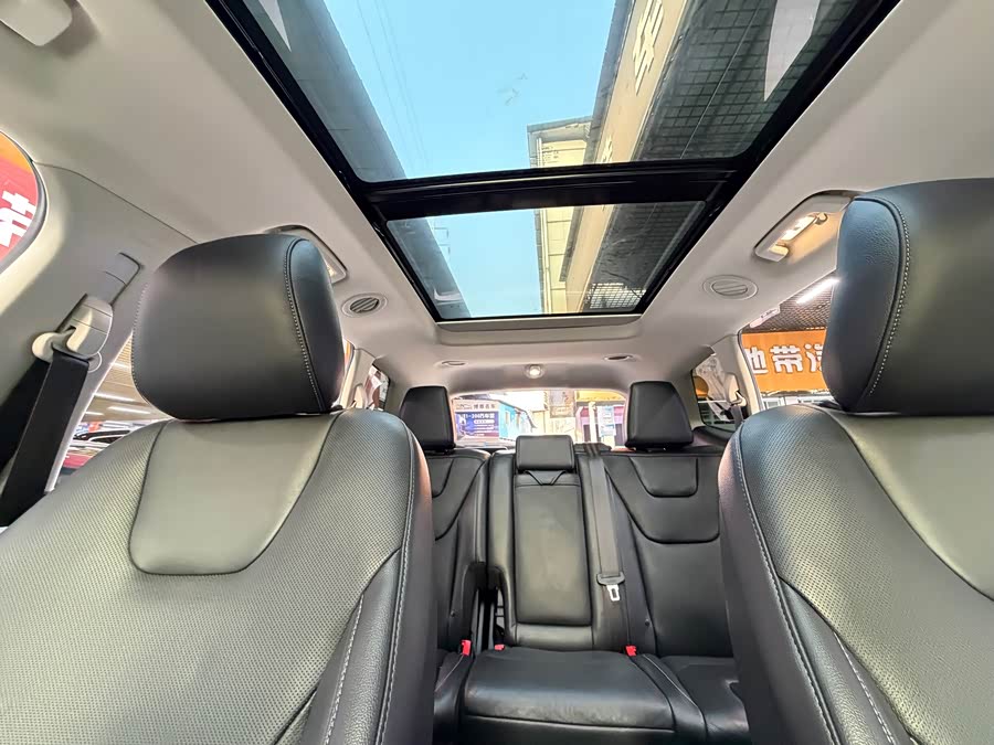 Ford Edge 2018 immagine di auto #29