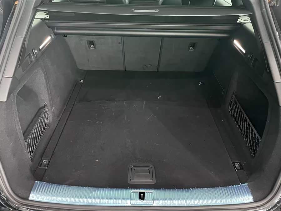 Audi RS 4 2023 car image #29