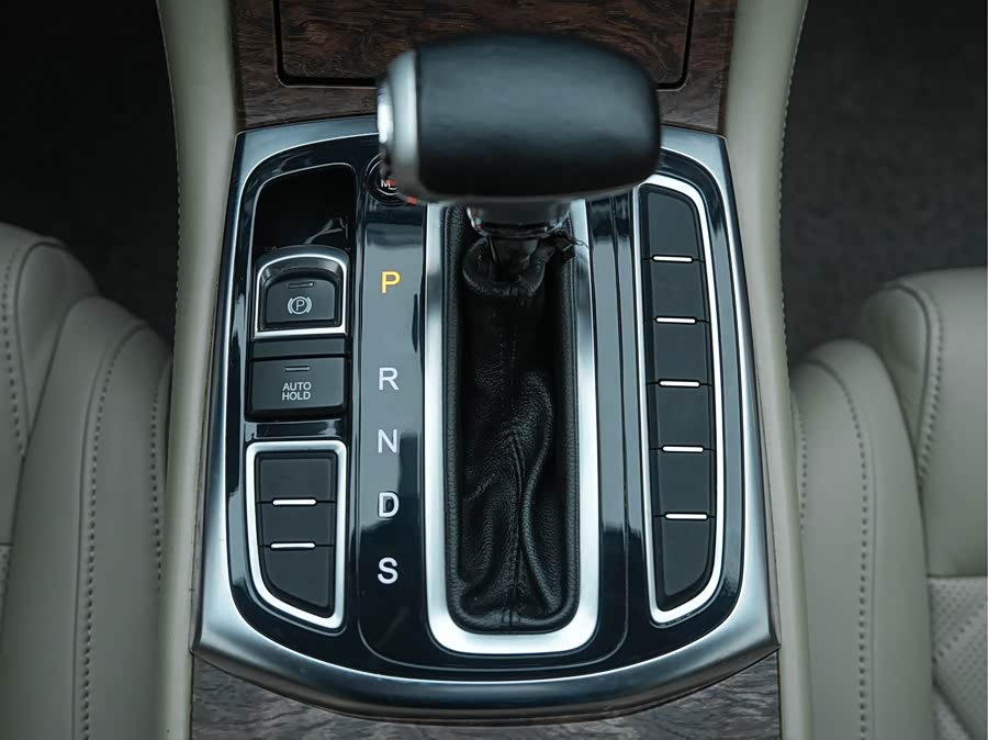 GAC Trumpchi GA8 2017 car image #29