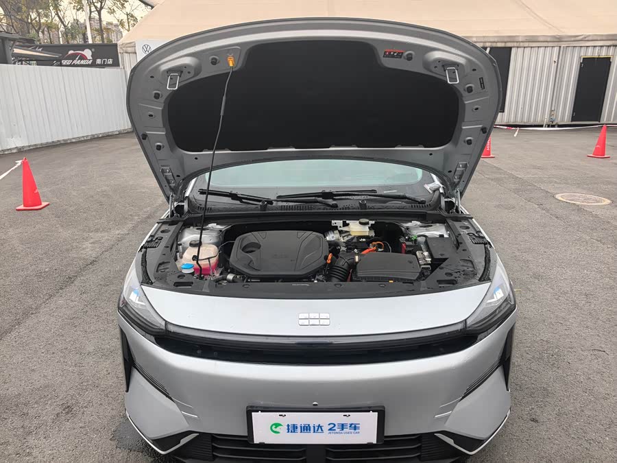 GEELY 2025 car image #29