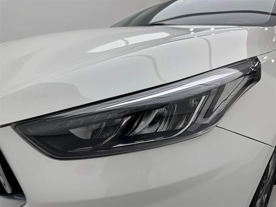 Kia K3 2019 car image #29