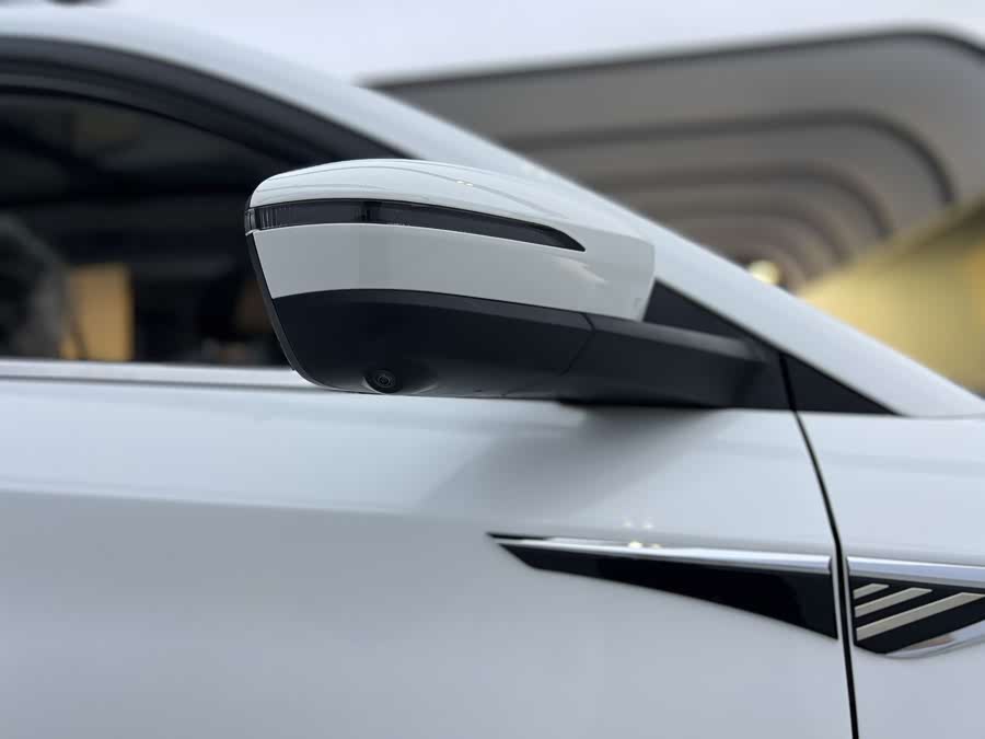 JAC X8 PLUS #29 JAC X8 PLUS صورة سيارة #29