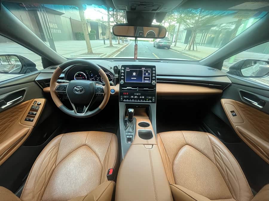Toyota Avalon 2022 car image #29