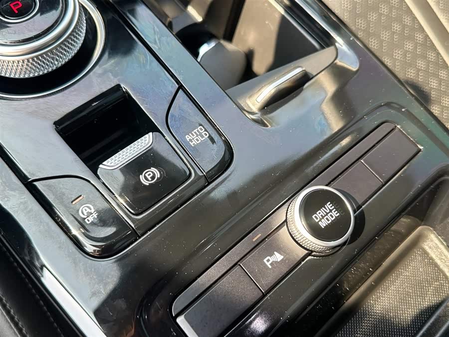 Kia K5 2020 imagem de carro #29