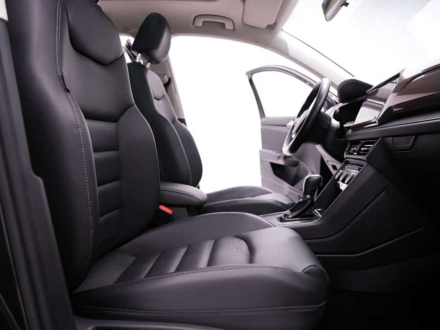 Volkswagen Tharu 2020 car image #29