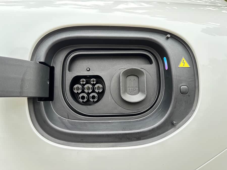 小米汽车 小米YU7 2025 汽车图片 #29