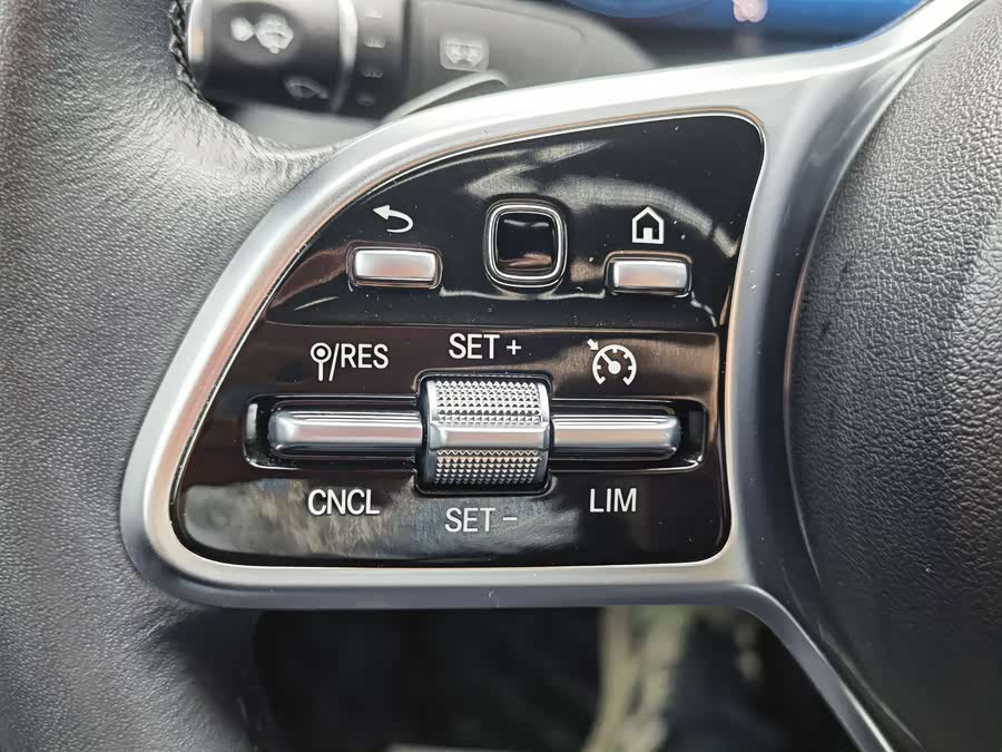 Mercedes-Benz GLC Coupe 2023 #29 Mercedes-Benz GLC Coupe 2023 car image #29