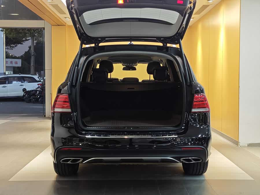 Mercedes-Benz GLE Class 2016 car image #29