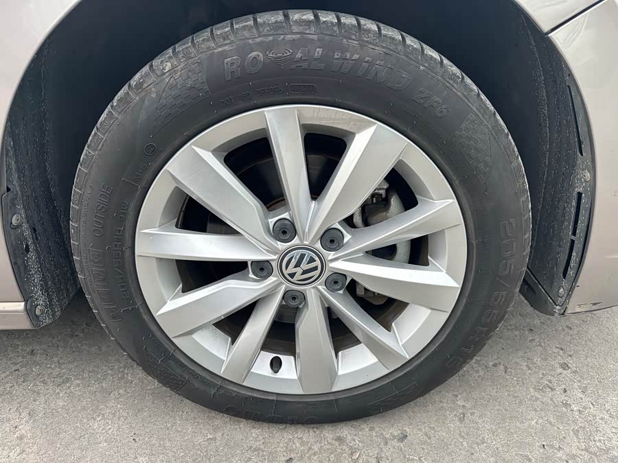 Volkswagen Bora 2019 car image #29
