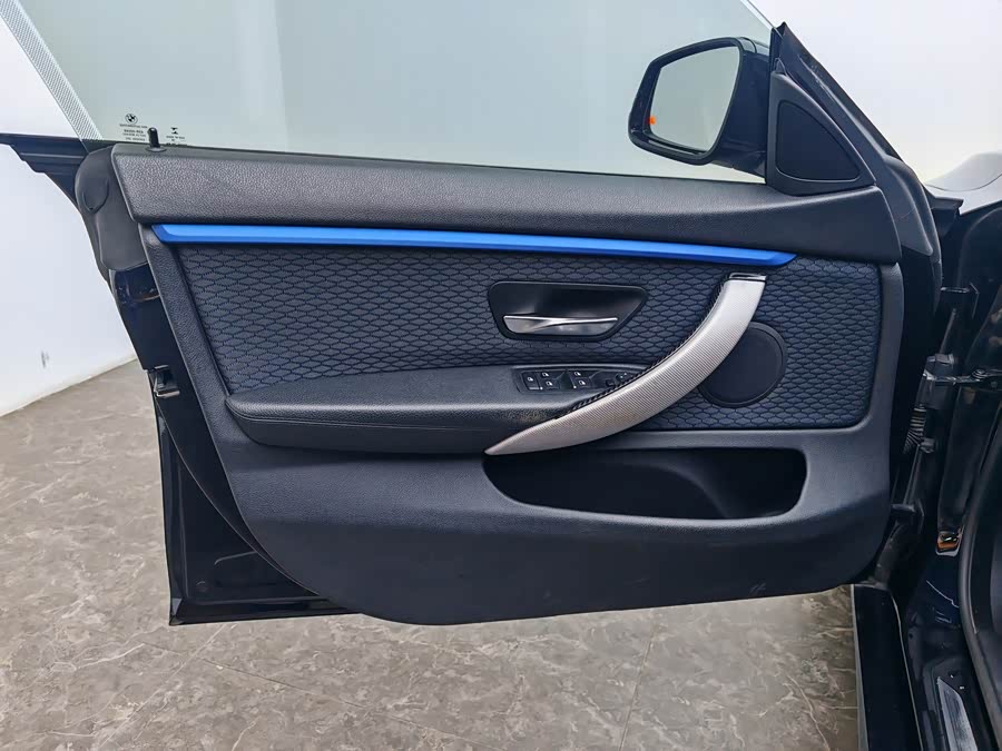 BMW 4 Series 2018 car image #29