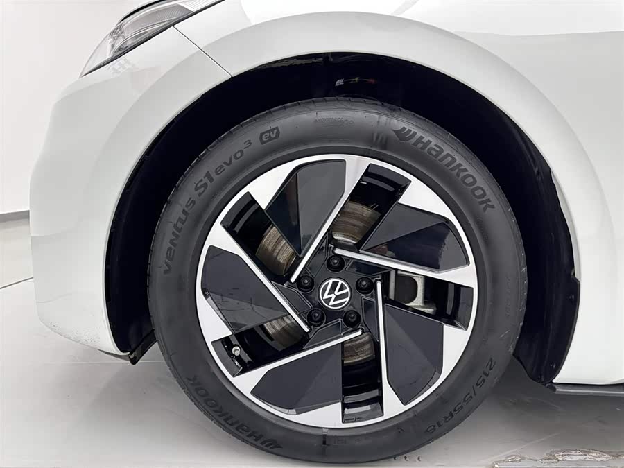 Volkswagen 2025 car image #29