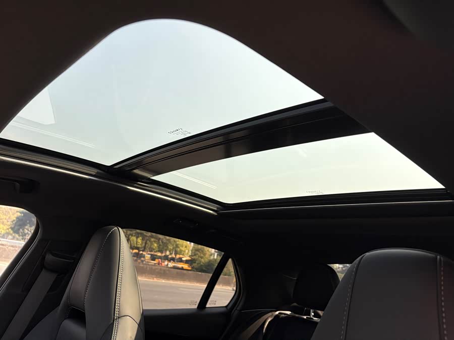 Lynk & Co 03 2023 car image #29