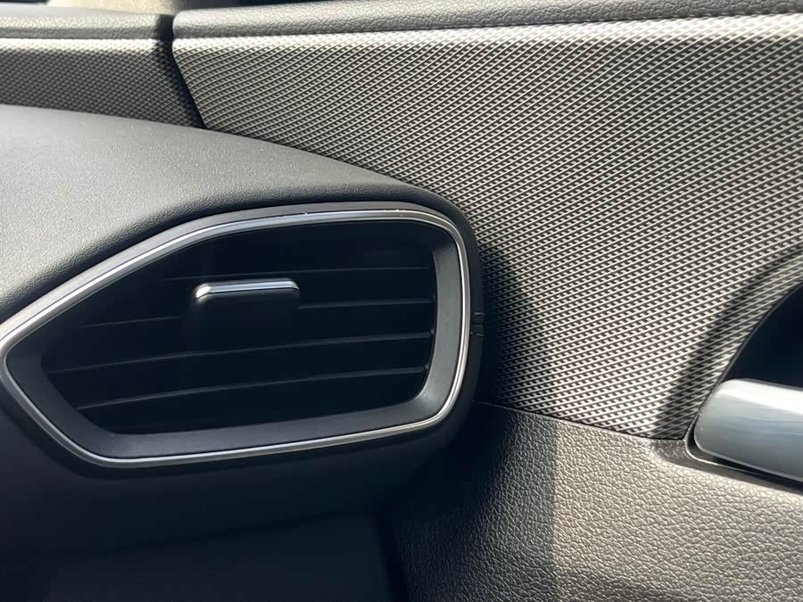 Hyundai Santa Fe 2019 #29 Hyundai Santa Fe 2019 car image #29