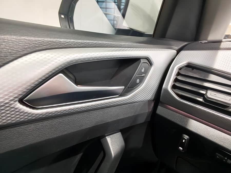 Volkswagen Tacqua 2023 car image #29