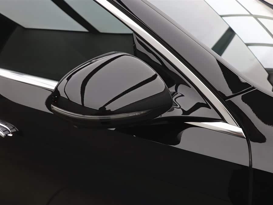 Mercedes-Benz E Class 2024 car image #29