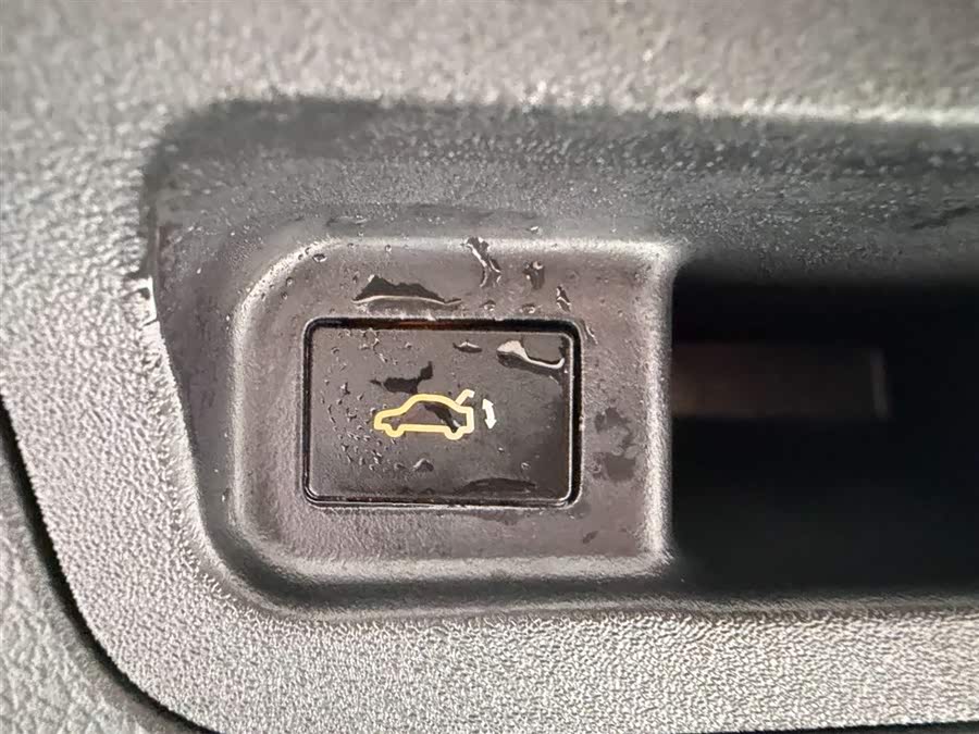 Mercedes-Benz C Class 2024 #29 Mercedes-Benz C Class 2024 car image #29