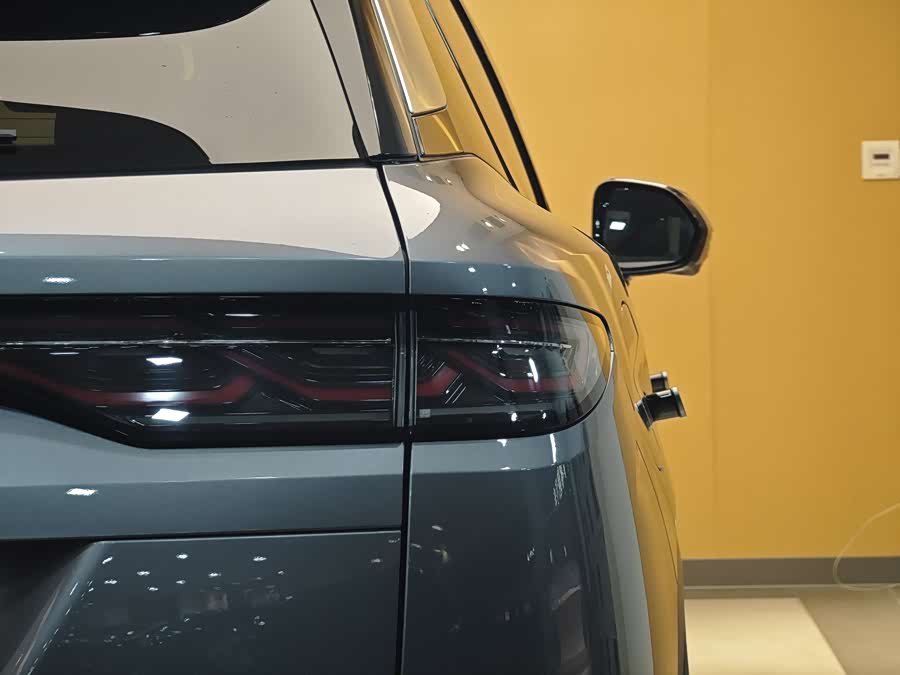 BYD SongL DM-i 2025 car image #29