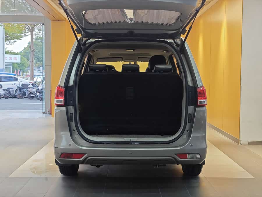 Forthing S500 2016 car image #29