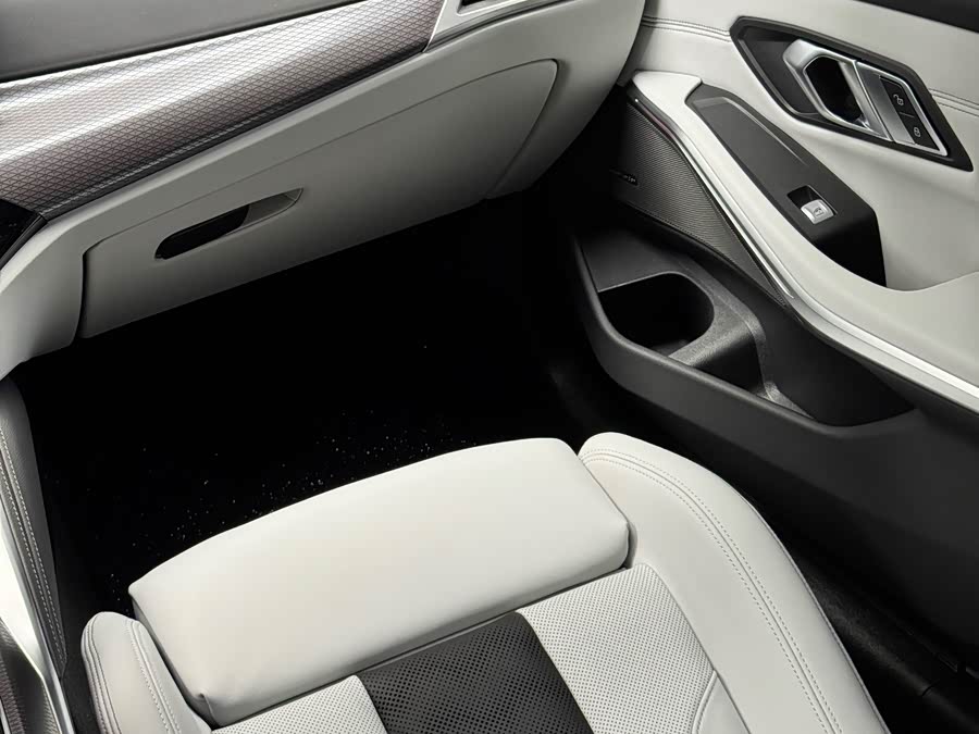 宝马 宝马M3 2025 汽车图片 #29