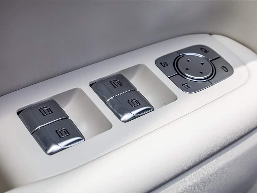Li L7 2025 car image #29