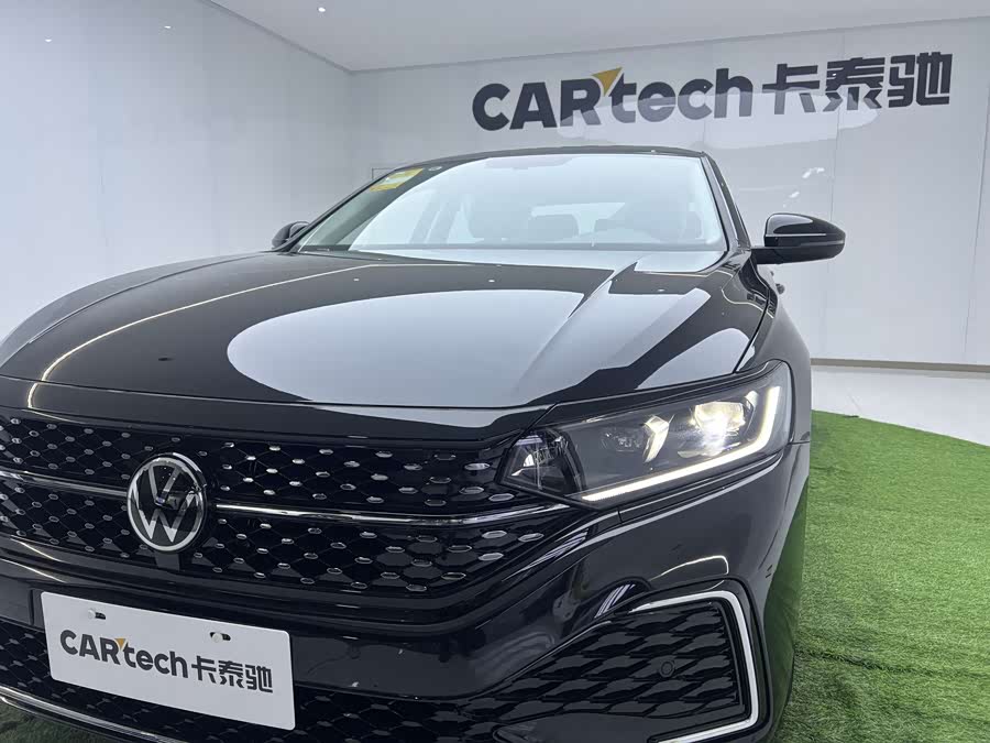 Volkswagen Passat car image #29