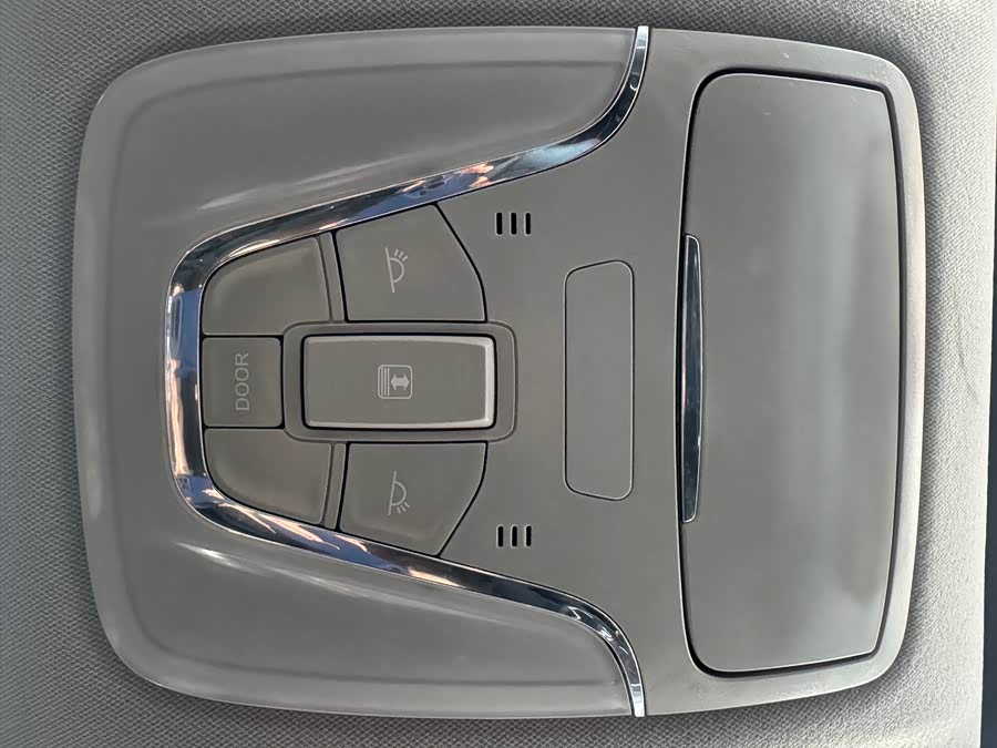 GAC Trumpchi GS3 2018 #29 GAC Trumpchi GS3 2018 car image #29