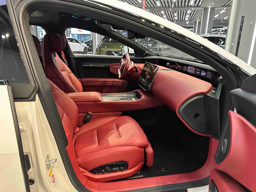 Avatr 12 2025 car image #29