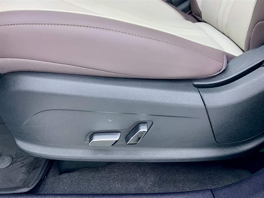 BYD Song Plus New Energy 2025 car image #29