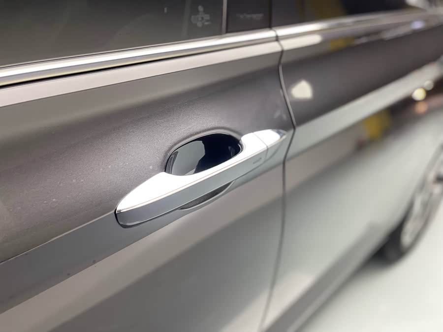 Volkswagen Sagitar 2023 car image #29