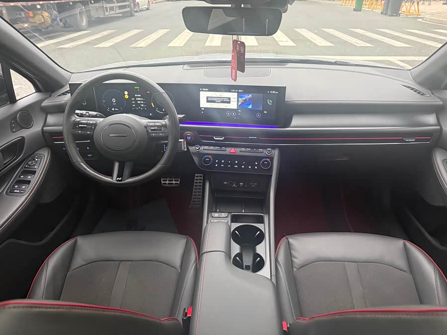 Hyundai Sonata 2024 immagine di auto #29