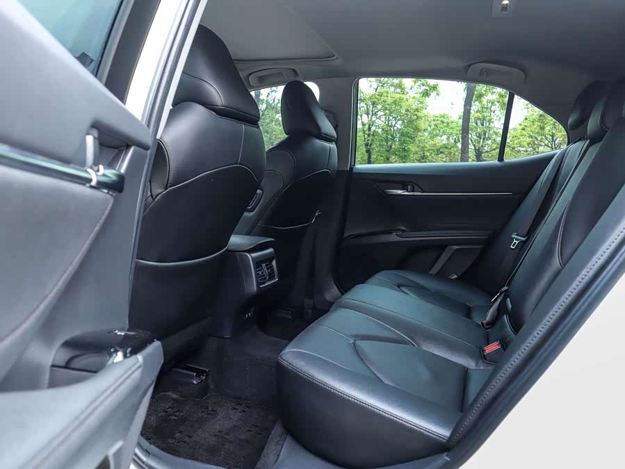 Toyota Camry 2020 car image #29