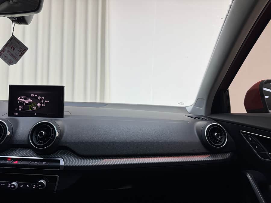 Audi Q2L 2020 صورة سيارة #29