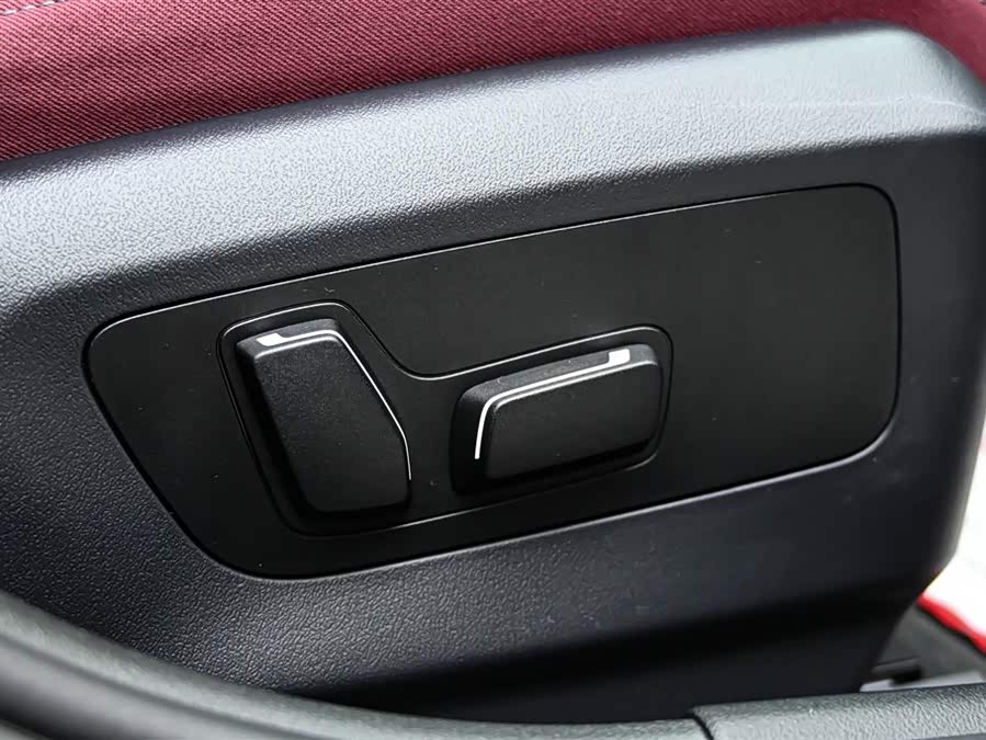 BMW 5 Series 2025 car image #29