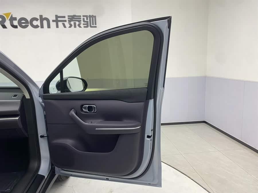 零跑汽车 零跑C16 2025 汽车图片 #29