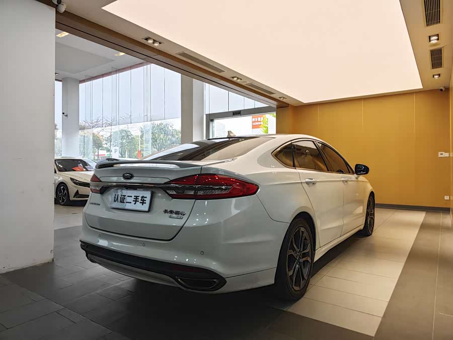 Ford Mondeo 2018 imagem de carro #29