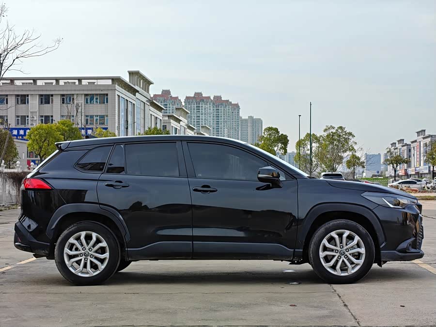 Toyota Frontlander 2023 car image #29