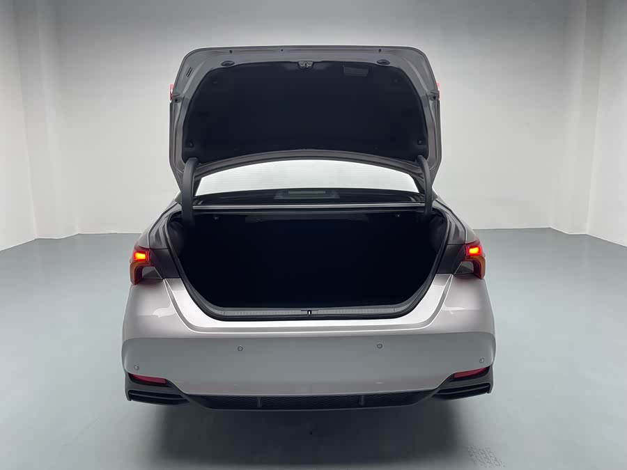 Toyota Avalon 2025 car image #29