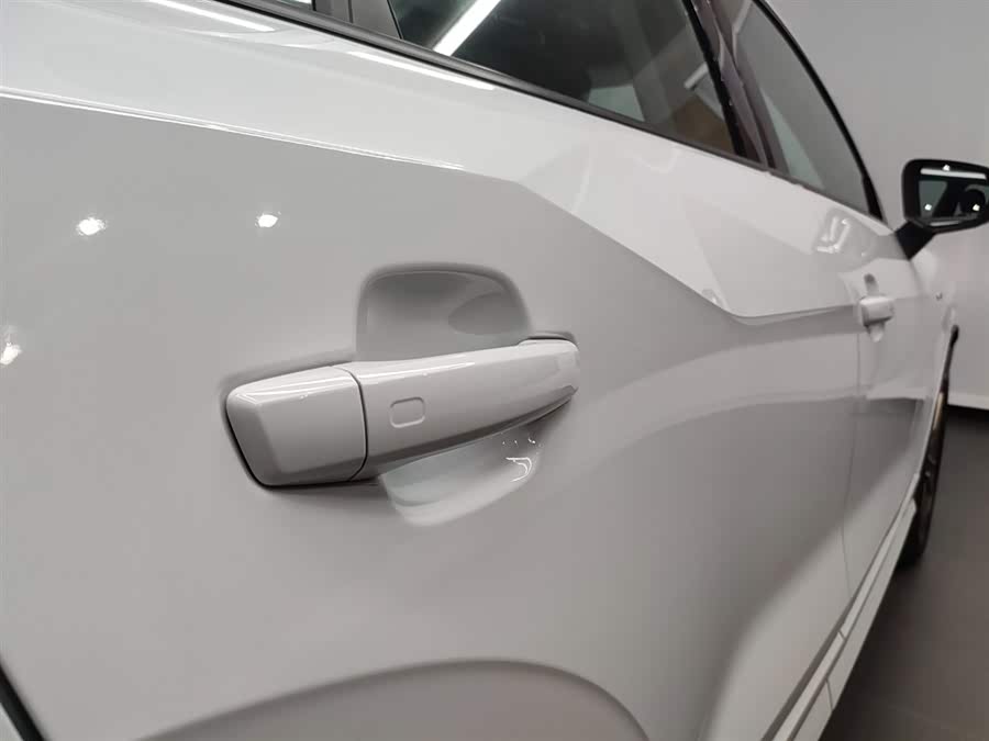 Audi Q2L 2024 صورة سيارة #29