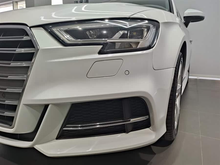 Audi A3 2020 car image #29