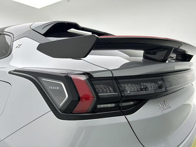 极氪 极氪001 FR 2023 汽车图片 #29