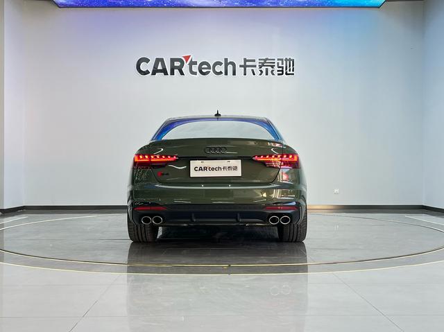 Audi S4 2023 car image #29