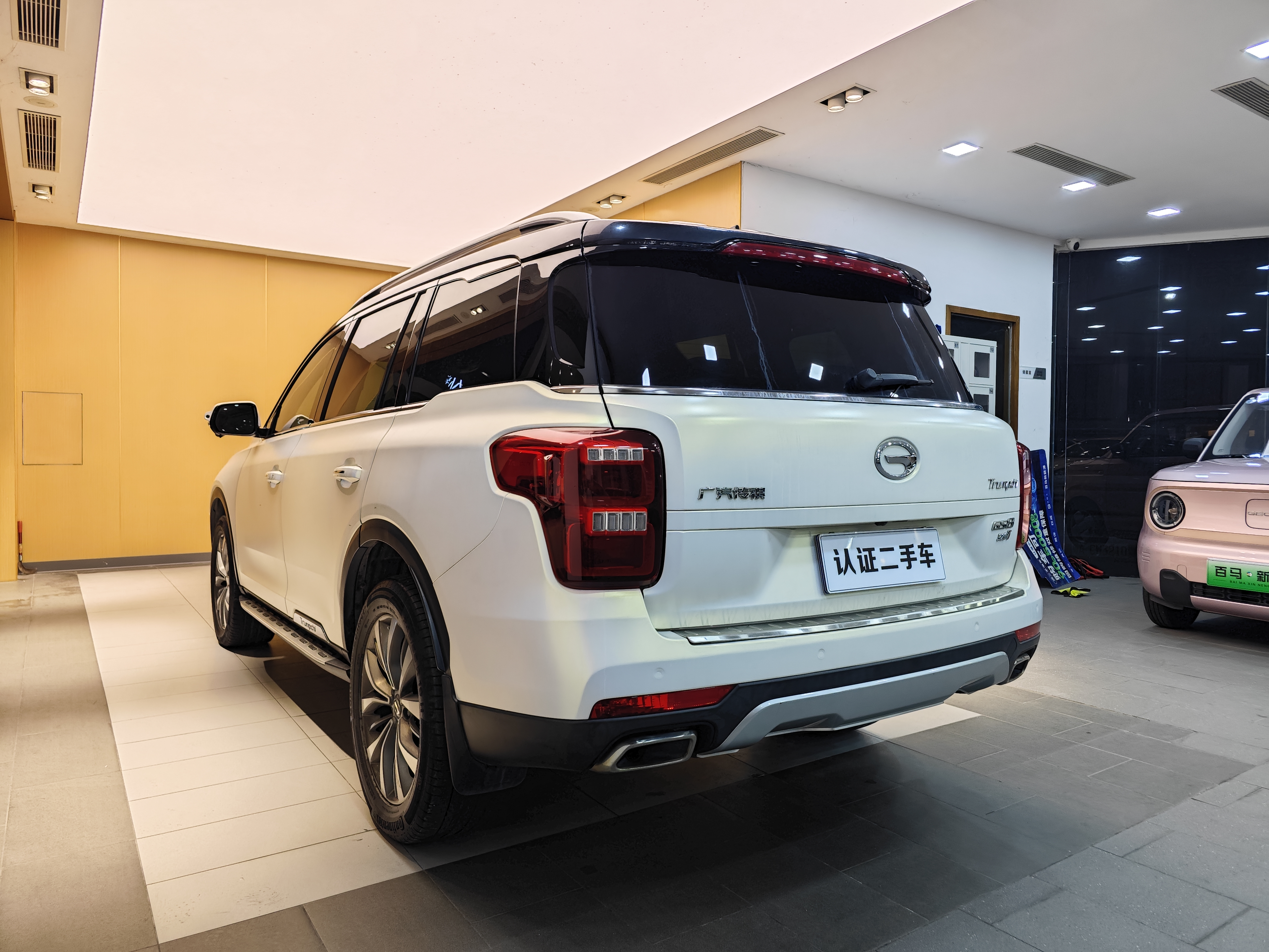 GAC Trumpchi GS8 2017 #29 GAC Trumpchi GS8 2017 car image #29