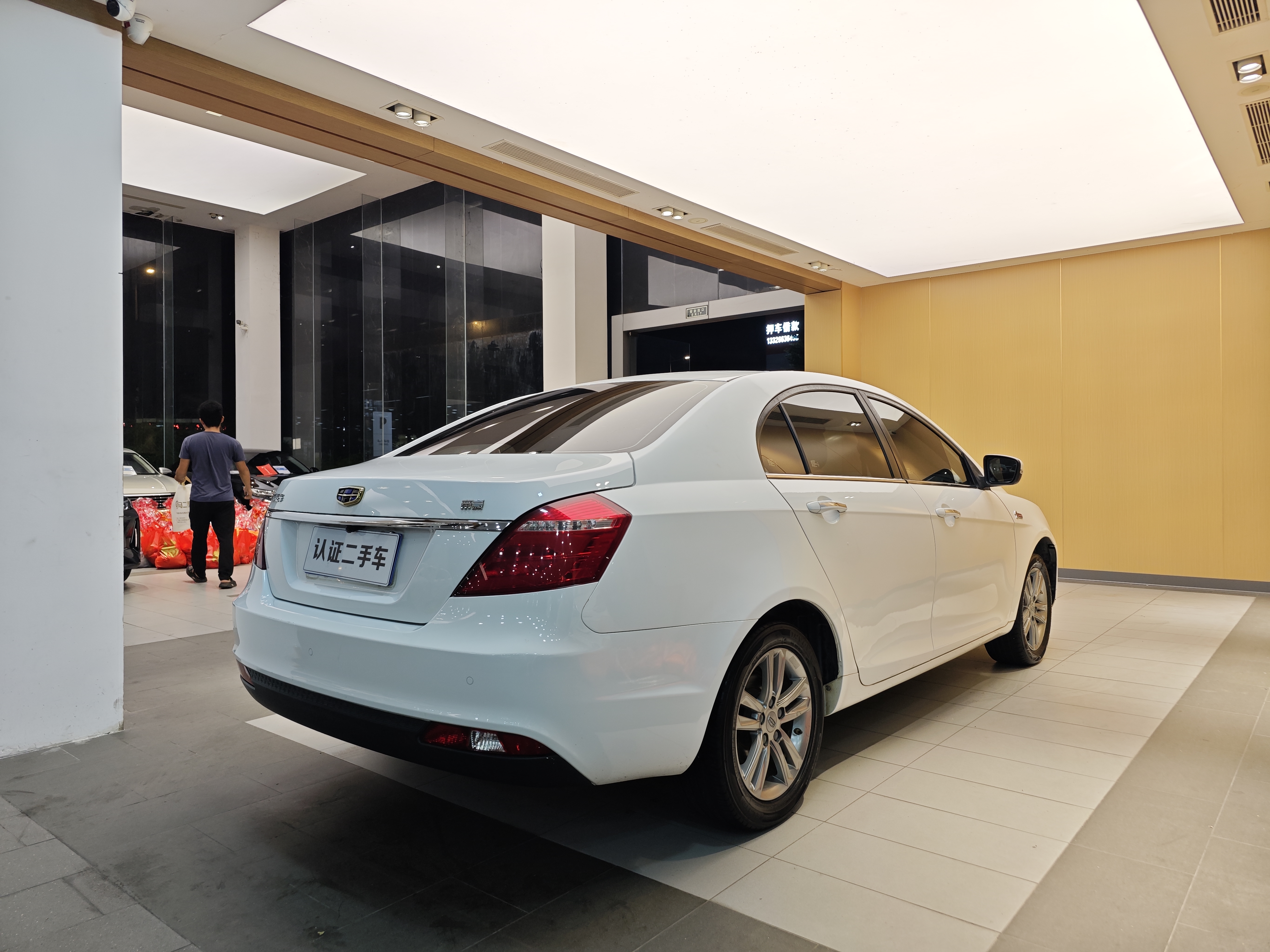 GEELY Emgrand 2018 car image #29